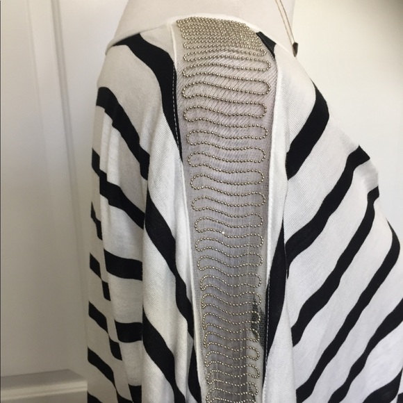 NWOT: Black & white striped blouse - Picture 3 of 5